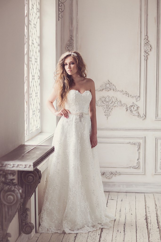 Свадебное платье Луиза
http://www.vesnawedding.ru/katalog-svadebnyh-platev/luiza