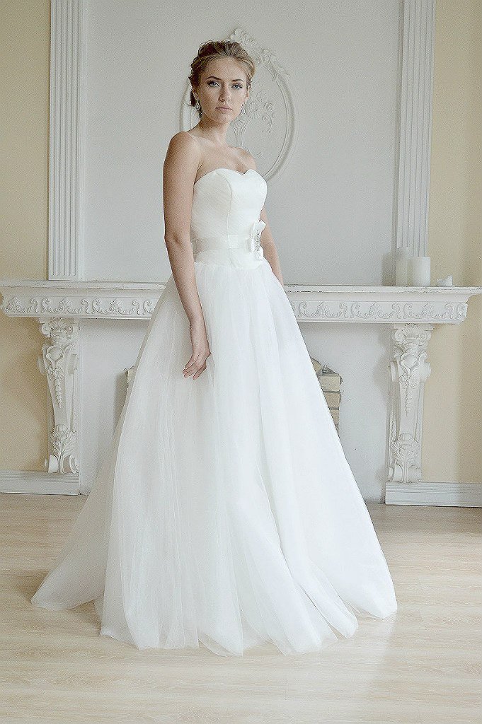 Свадебное платье Тиффани
http://www.vesnawedding.ru/katalog-svadebnyh-platev/svadebnoe-plate-tiffani