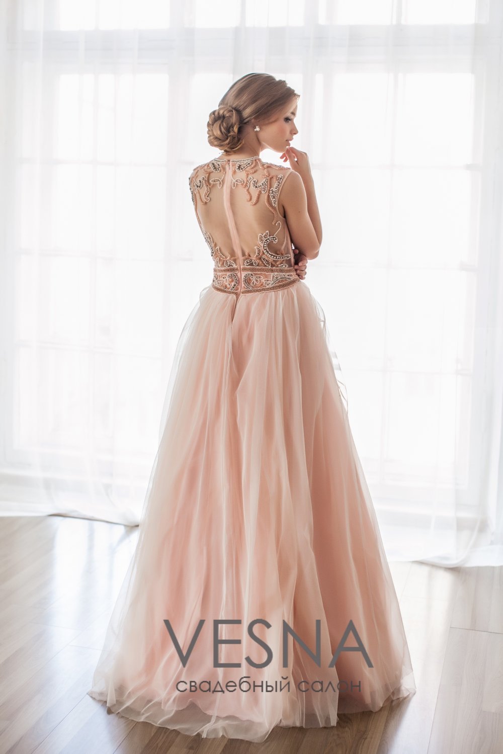 Свадебное платье Розалин
http://www.vesnawedding.ru/katalog-svadebnyh-platev/svadebnoe-plate-rozalin