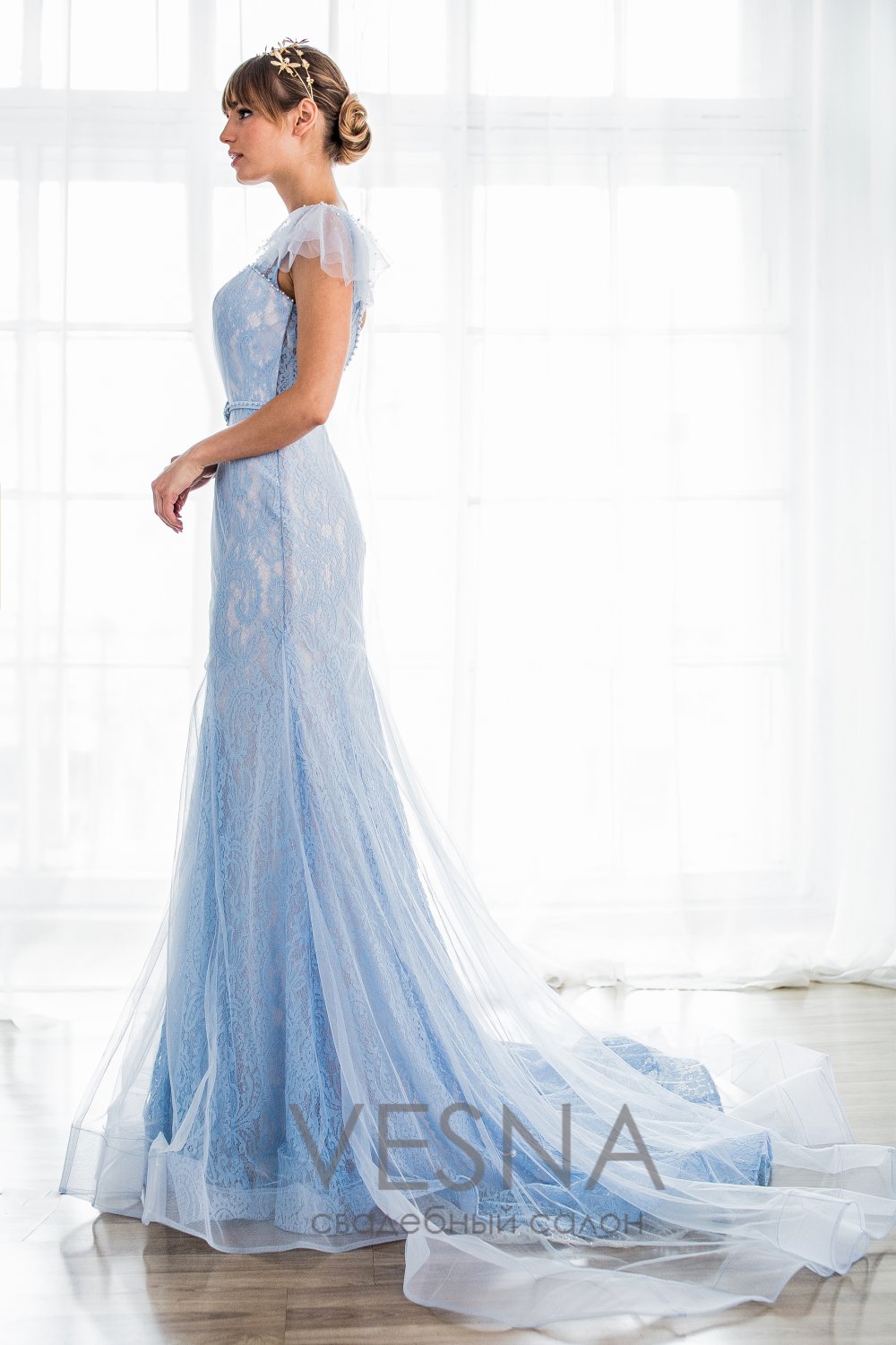 Свадебное платье Линда
http://www.vesnawedding.ru/katalog-svadebnyh-platev/svadebnoe-plate-linda