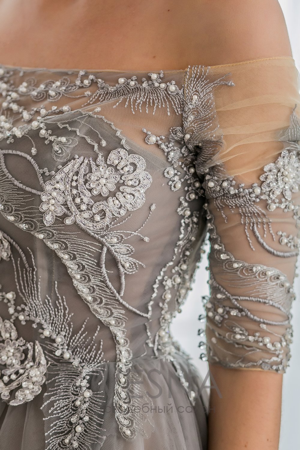 Свадебное платье Амориса
http://www.vesnawedding.ru/katalog-svadebnyh-platev/svadebnoe-plate-amorisa