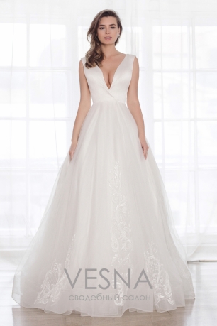 Свадебное платье "Одри Люкс". Свадебный салон "Весна"