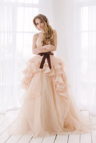 Свадебное платье Валенсия Лайт Кофе. Спереди