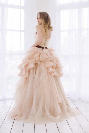 Свадебное платье Валенсия Лайт Кофе. Вид сзади