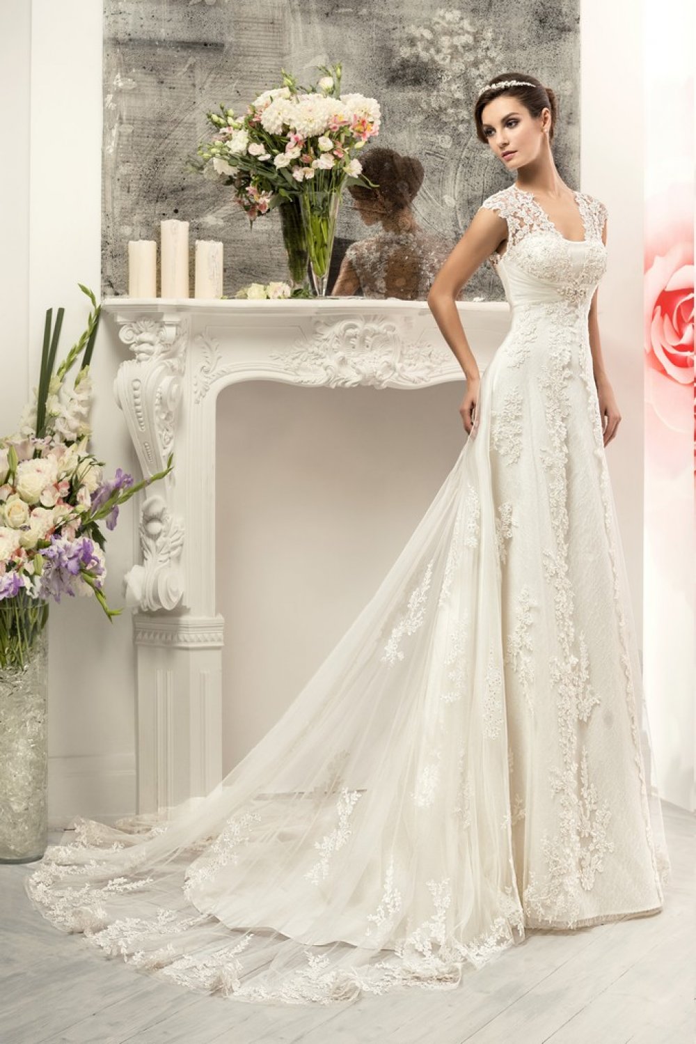 Прекрасные невесты, в наших салонах представлены великолепные свадебные и вечерние наряды на любой вкус и цвет, поэтому даже самая взыскательная невеста сможет подобрать для себя платье, полностью соответствующее ее желаниям. Представляем Вам каталог свадебных платьев.
Подробнее на сайте: www.salon-love-forever.ru
Или по телефону: 8(495)645-19-08