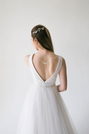 Лаконичное свадебное платье