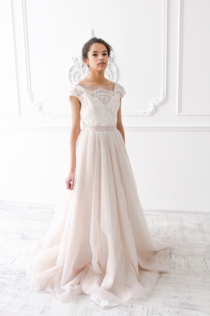 Свадебное платье из коллекции 2018 года