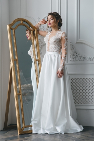 Свадебное платье А-силуэта