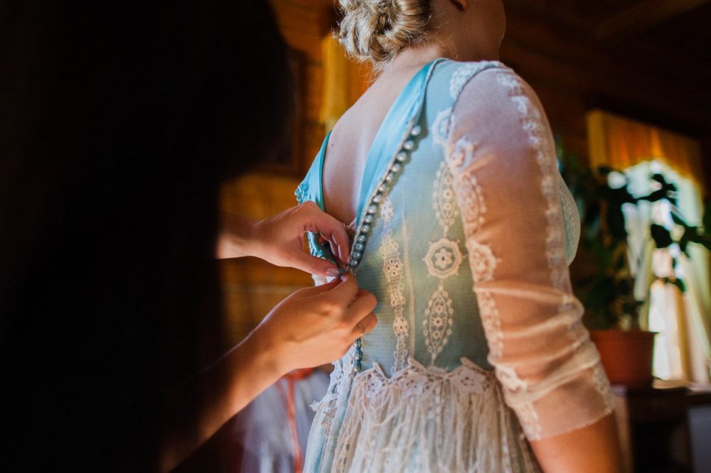 Платье и аксессуары Vesssna