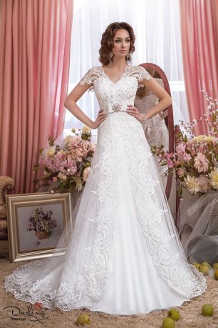 Кружевное платье невесты