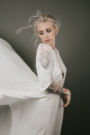 Шелковое свадебное платье