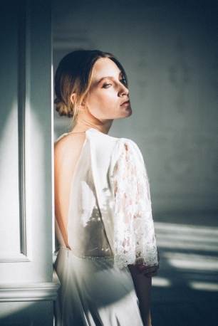 Шелковое свадебное платье с французским кружевом