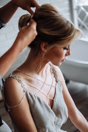 Свадебное платье из натурального шелка