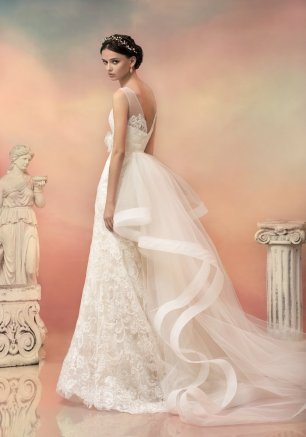 Платье «Деметрия» с роскошным шлейфом