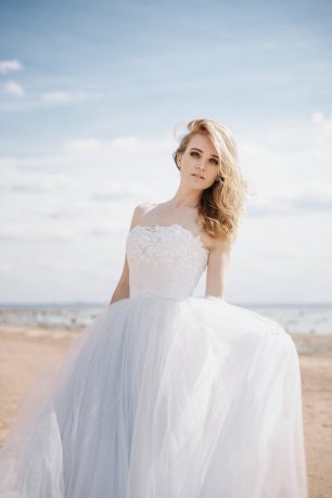 Летящее свадебное платье от свадебной мастерской "Пион"