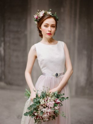 Свадебное платье без рукавов