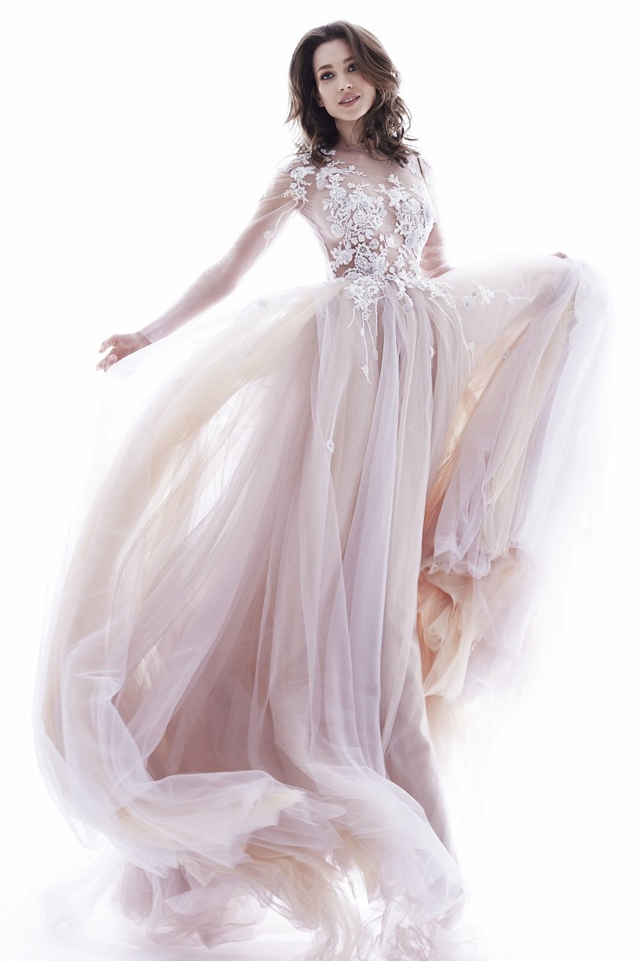 Свадебное платье. Модель PatrisiaOtilia Brailoiu Роскошное дизайнерское свадебное платье из шелка