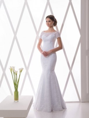 Свадебное платье с коротким рукавом