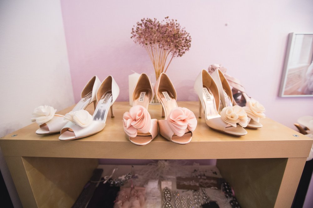 Blossom и Thora от Badgley Mischka в Салоне Фата и Перья