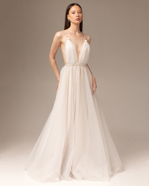 Свадебное платье с открытой спиной на тонких бретелях "Бланш"