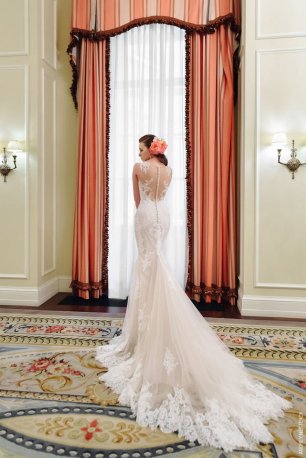 Роскошное кружевное платье Mus от Aire Barcelona цвета nude