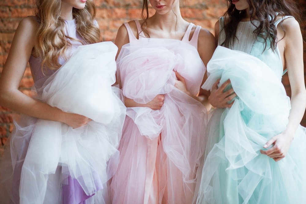 Свадебные платья "Lila", "Almendros florecen" и "Menta"