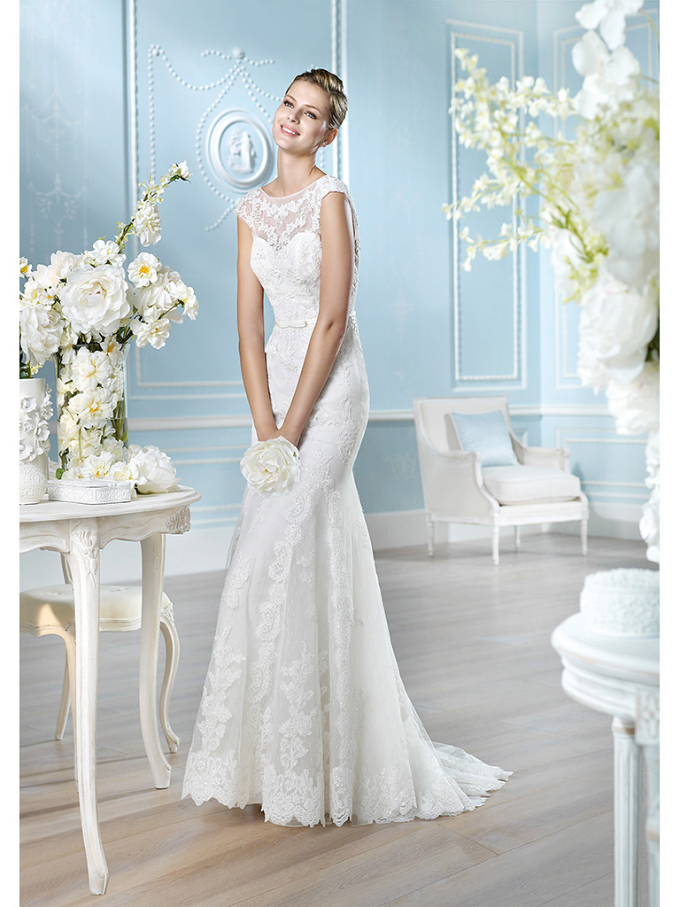 San Patrick Haiek. Размер 42-44

Цена - 20 000 руб.
Стоимость платья в бутике - 80 000 руб.