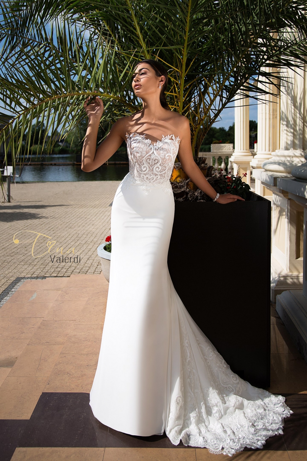 Модель Blanka
В наличии 42 р-р.
24 400 ₽