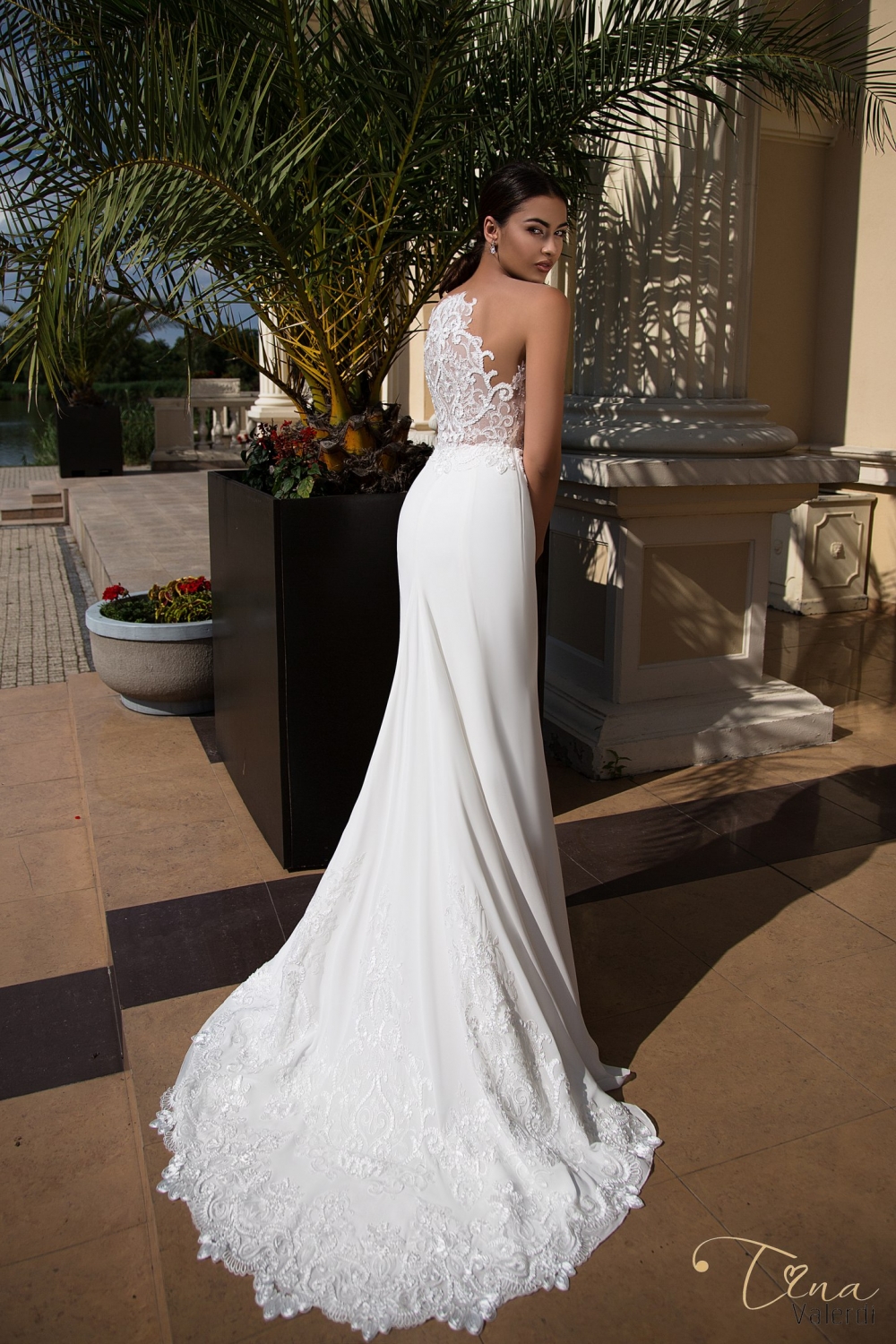 Модель Blanka
В наличии 42 р-р.
24 400 ₽