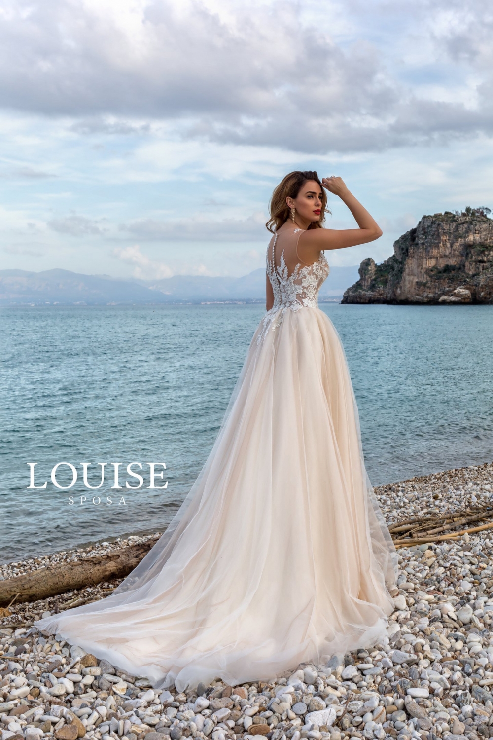 Модель Erie
В наличии 44 р-р.
24 800 ₽