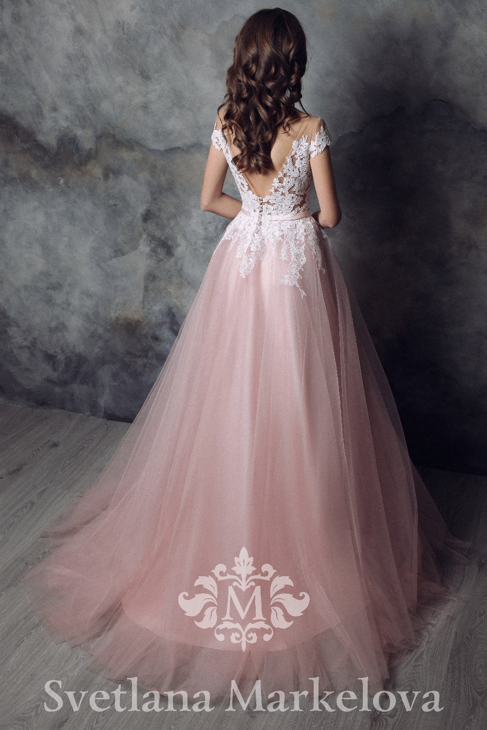 Модель Герлен
В наличии 44 р-р.
24 500 ₽