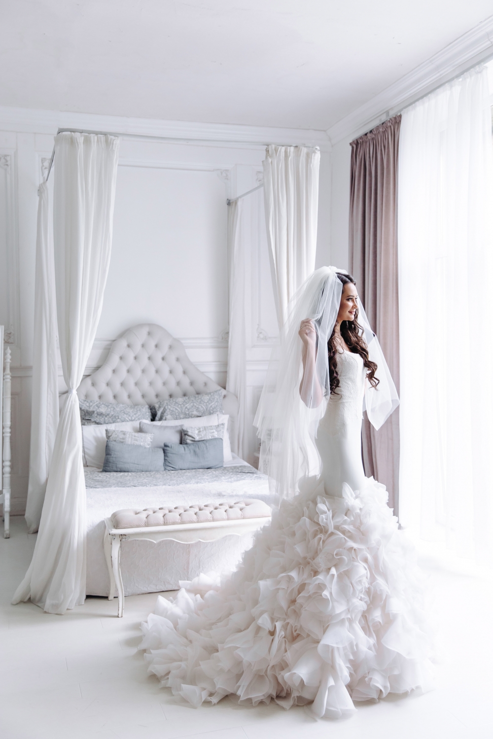 Свадебное платье White by Vera Wang