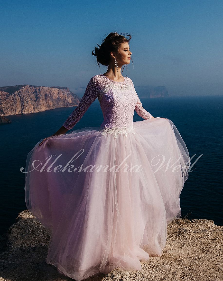 Свадебное платье "Сьюзи"   16 500 руб.

Свадебный салон "Ажур" +7(953) 348-20-42 САНКТ-ПЕТЕРБУРГ, ул.Ярослава Гашека д.5, 2 мин. от метро Купчино, 
ТК "Балатон", напротив гипермаркета О'Кей 
Часы работы : ежедневно с 10:00 до 21:00