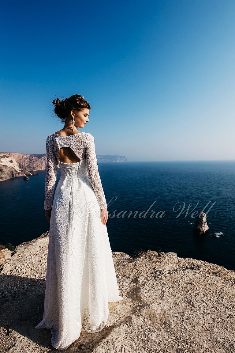 Свадебное платье "Донна"   16 500 руб.

Свадебный салон "Ажур" +7(953) 348-20-42 САНКТ-ПЕТЕРБУРГ, ул.Ярослава Гашека д.5, 2 мин. от метро Купчино, 
ТК "Балатон", напротив гипермаркета О'Кей 
Часы работы : ежедневно с 10:00 до 21:00