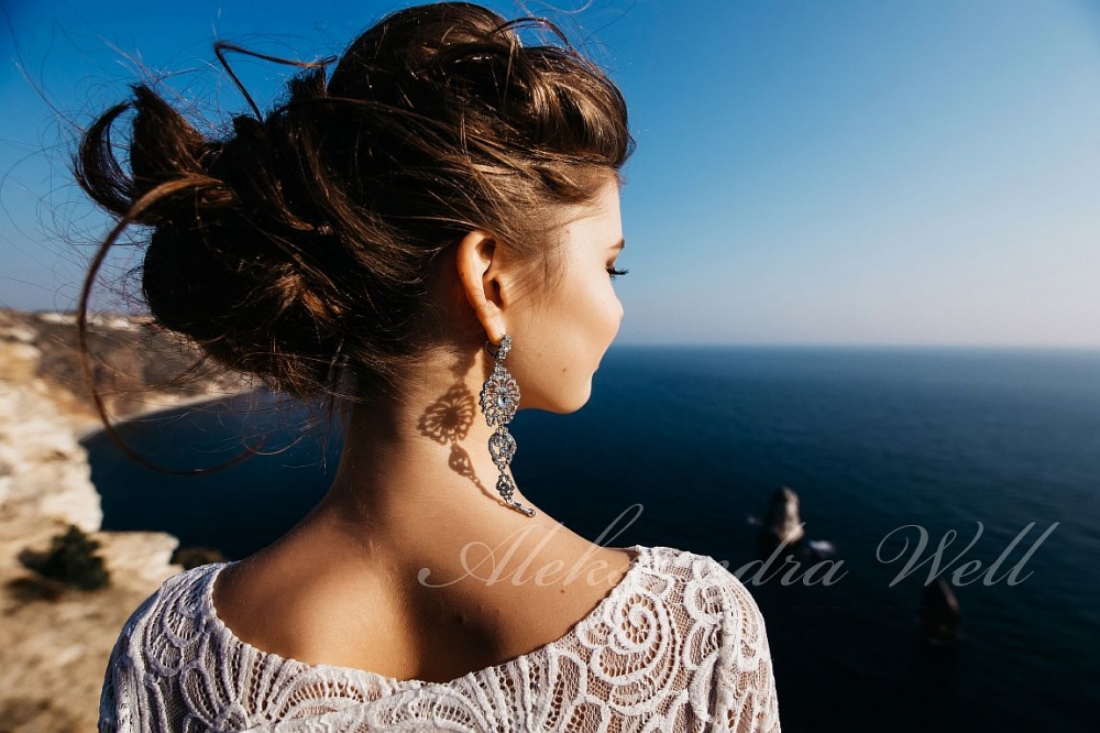 Свадебное платье "Донна"   16 500 руб.

Свадебный салон "Ажур" +7(953) 348-20-42 САНКТ-ПЕТЕРБУРГ, ул.Ярослава Гашека д.5, 2 мин. от метро Купчино, 
ТК "Балатон", напротив гипермаркета О'Кей 
Часы работы : ежедневно с 10:00 до 21:00