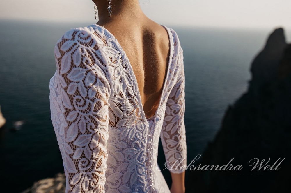 Свадебное платье "Агата"   16 500 руб.

Свадебный салон "Ажур" +7(953) 348-20-42 САНКТ-ПЕТЕРБУРГ, ул.Ярослава Гашека д.5, 2 мин. от метро Купчино, 
ТК "Балатон", напротив гипермаркета О'Кей 
Часы работы : ежедневно с 10:00 до 21:00