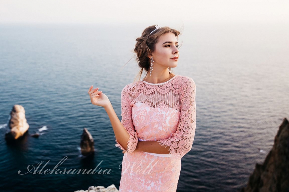 Свадебное платье "Федерика"   16 500 руб.
Свадебный салон "Ажур" +7(953) 348-20-42 САНКТ-ПЕТЕРБУРГ, ул.Ярослава Гашека д.5, 2 мин. от метро Купчино, 
ТК "Балатон", напротив гипермаркета О'Кей 
Часы работы : ежедневно с 10:00 до 21:00