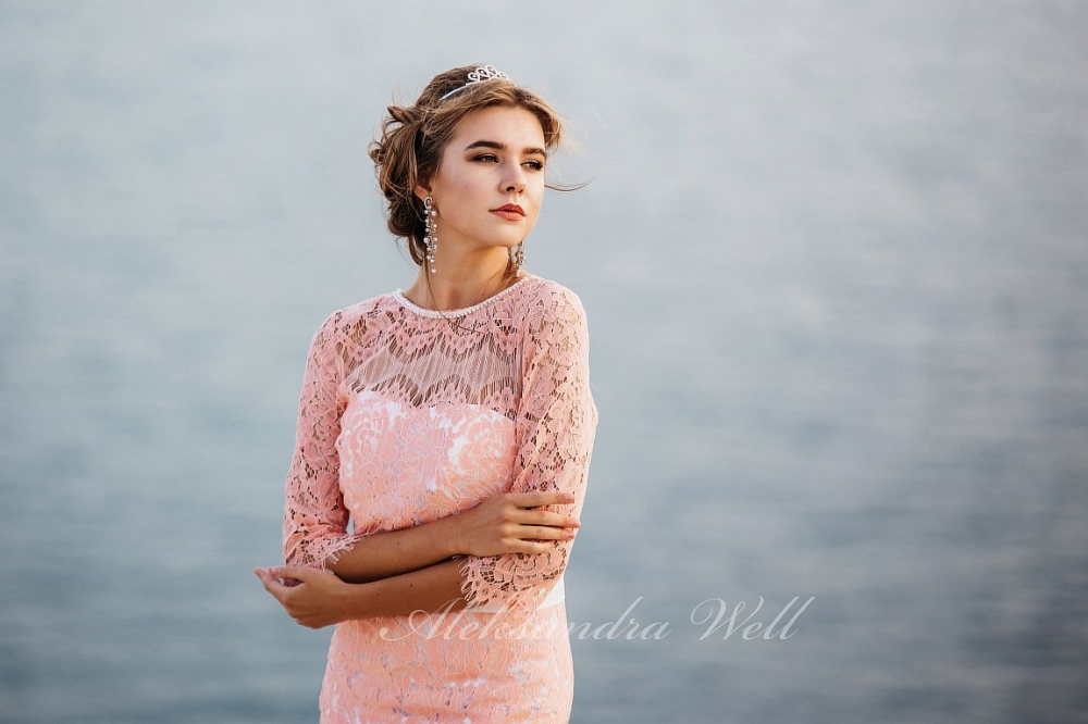 Свадебное платье "Федерика"   16 500 руб.
Свадебный салон "Ажур" +7(953) 348-20-42 САНКТ-ПЕТЕРБУРГ, ул.Ярослава Гашека д.5, 2 мин. от метро Купчино, 
ТК "Балатон", напротив гипермаркета О'Кей 
Часы работы : ежедневно с 10:00 до 21:00