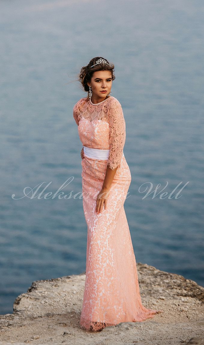 Свадебное платье "Федерика"   16 500 руб.
Свадебный салон "Ажур" +7(953) 348-20-42 САНКТ-ПЕТЕРБУРГ, ул.Ярослава Гашека д.5, 2 мин. от метро Купчино, 
ТК "Балатон", напротив гипермаркета О'Кей 
Часы работы : ежедневно с 10:00 до 21:00