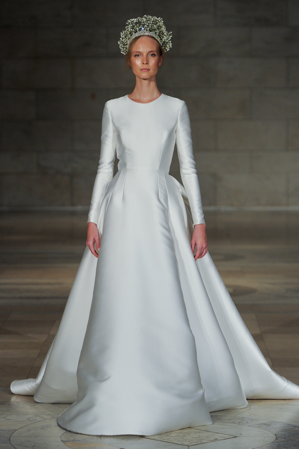 Свадебные платья Reem Acra в салоне Blanche Moscow