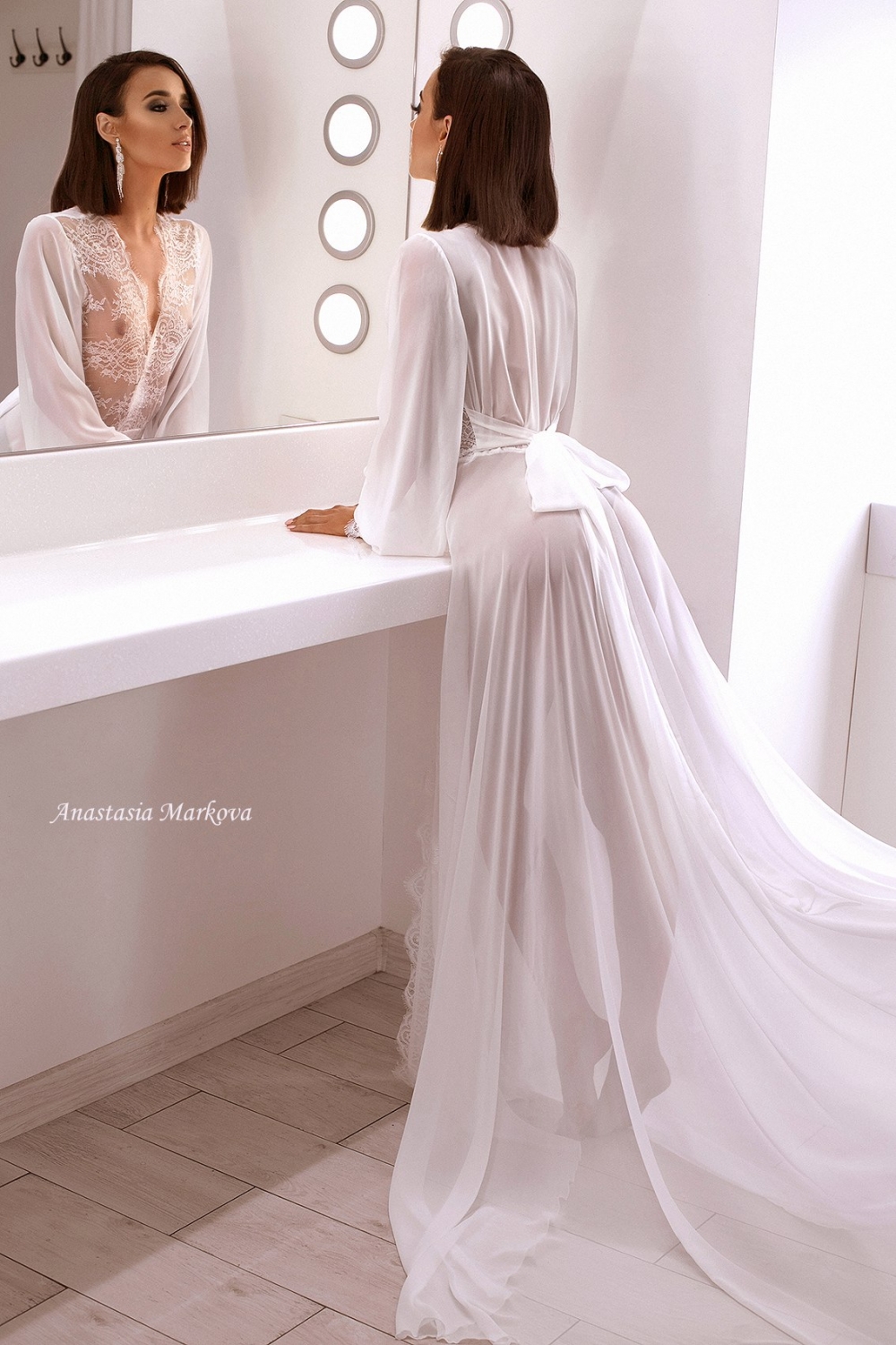 Будуарное платье "Белая королева", бренд Mila Manina Lingerie