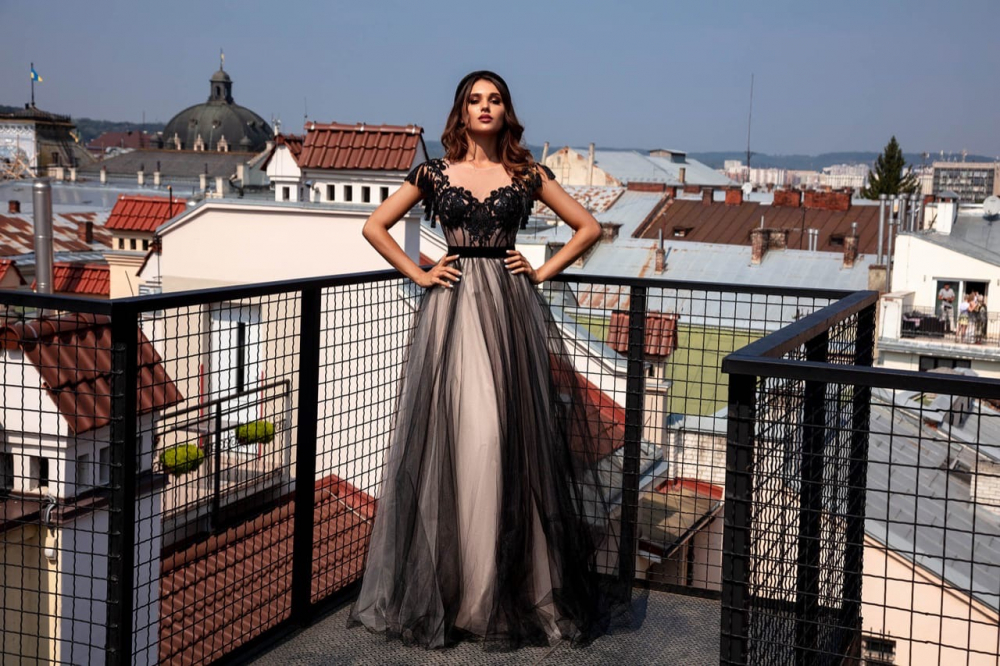 Свадебный Салон TIFFANY Wedding, 8-906-301-5353. Советская, 23. Возможна беспроцентная рассрочка платежа. Успей забрать платье своей мечты!