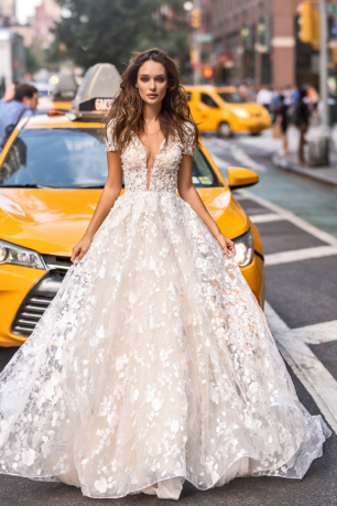 Платье невесты.