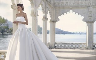 Свадебное платье  с пышной юбкой