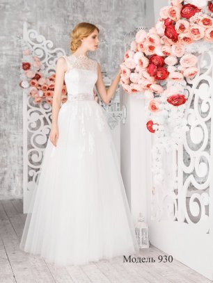Свадебное платье с кружевной отделкой. Olga Sposa