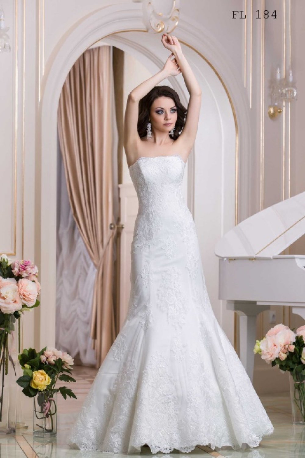 кружевное платье силуэта Русалка.