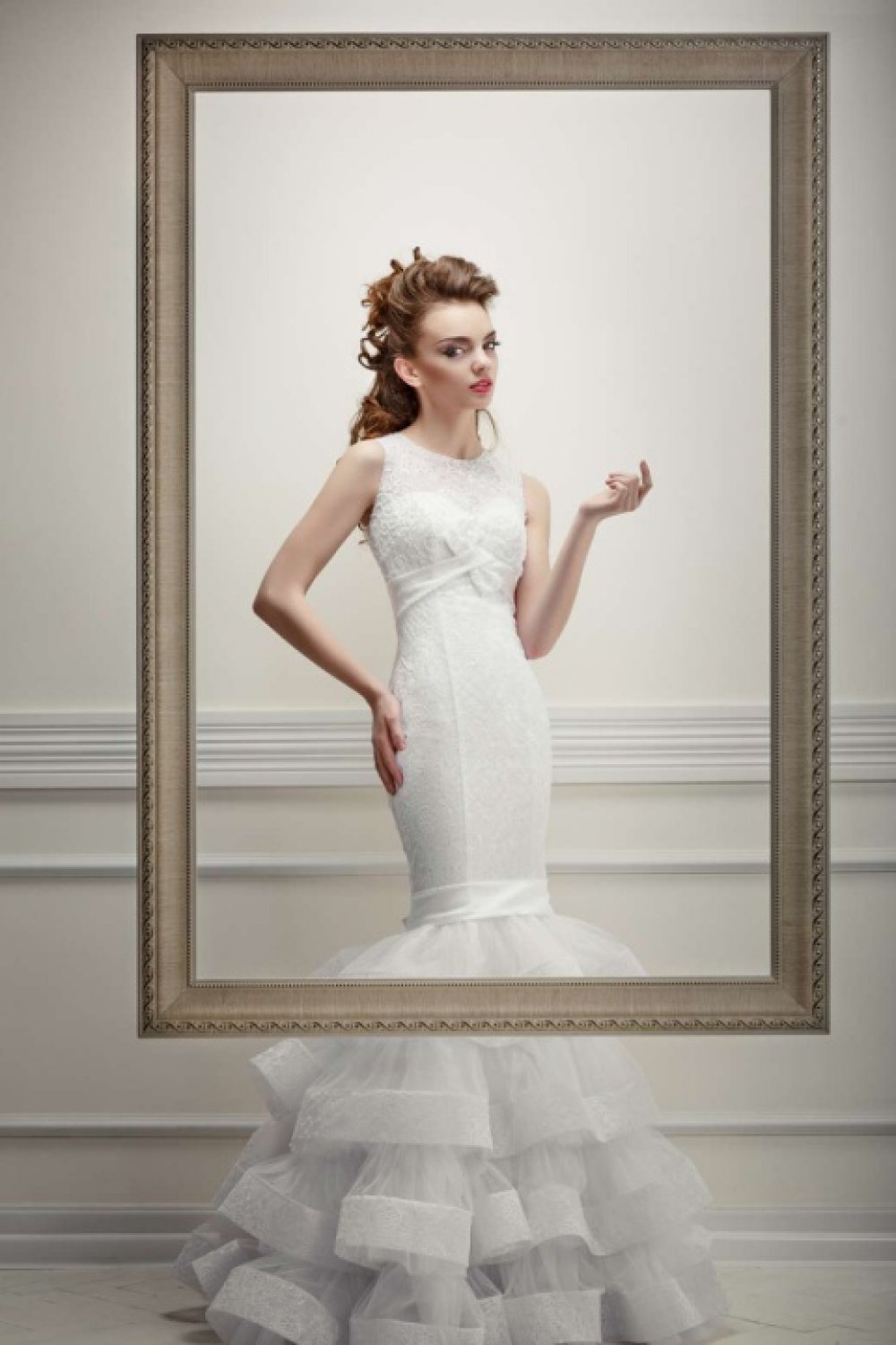 Свадебное платье "Кимберли", цвет айвори, размер 44. Силуэт "русалочка/рыбка". Необычное нежное кружево, маечка расшита кристаллами.