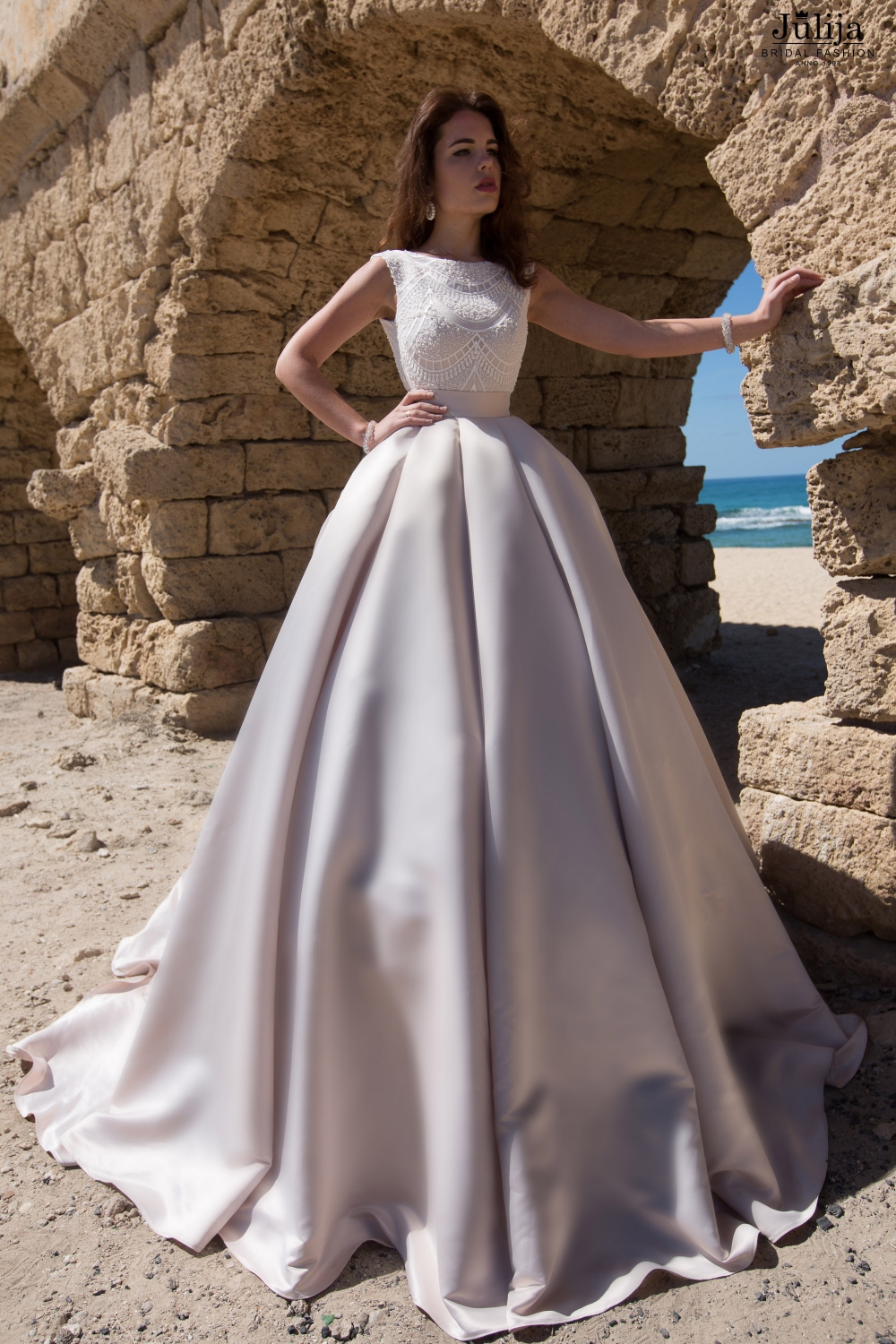 Оптом свадебные платья от производителя Европа