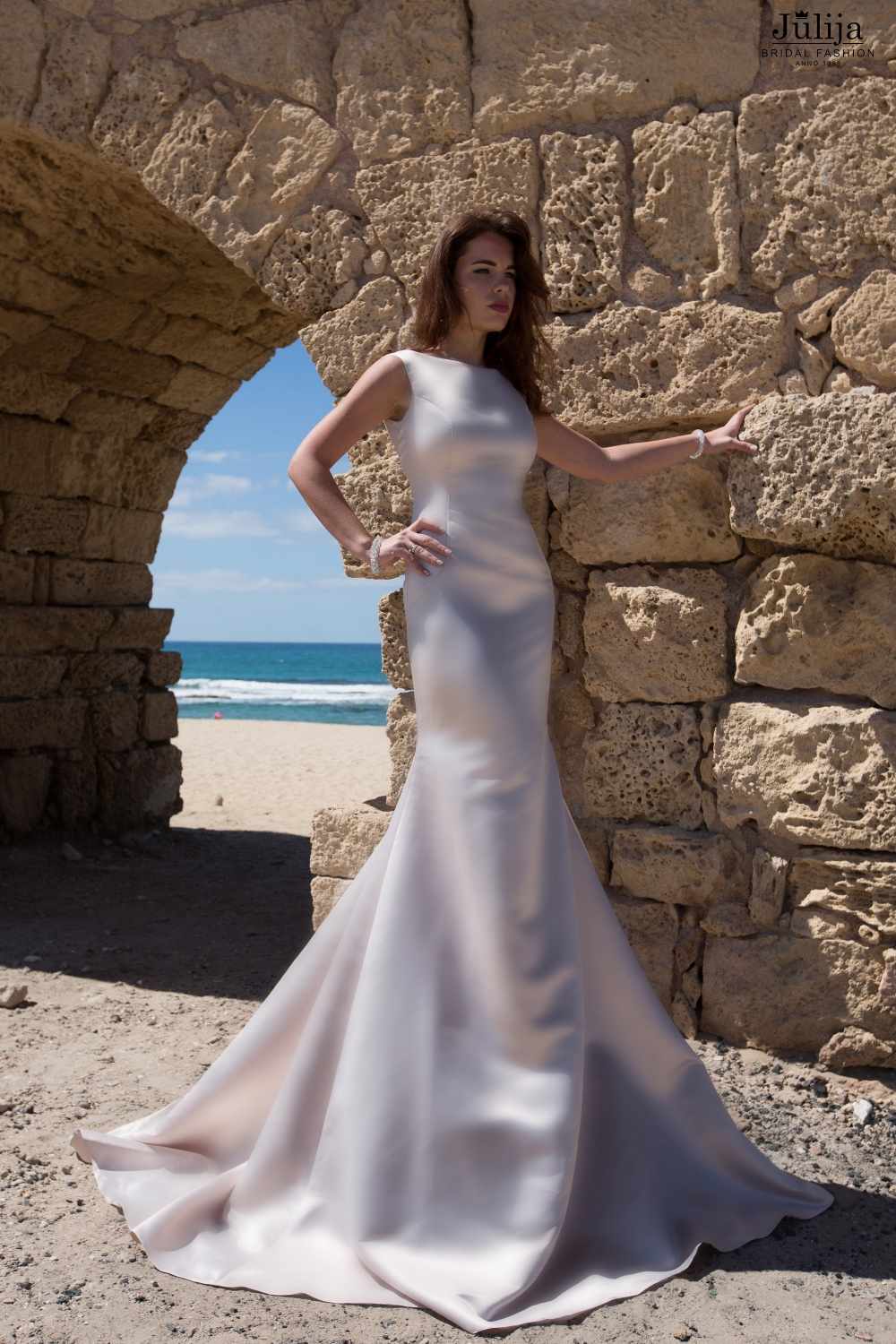 Эксклюзивные Свадебные платья оптом из Европы от производителя.