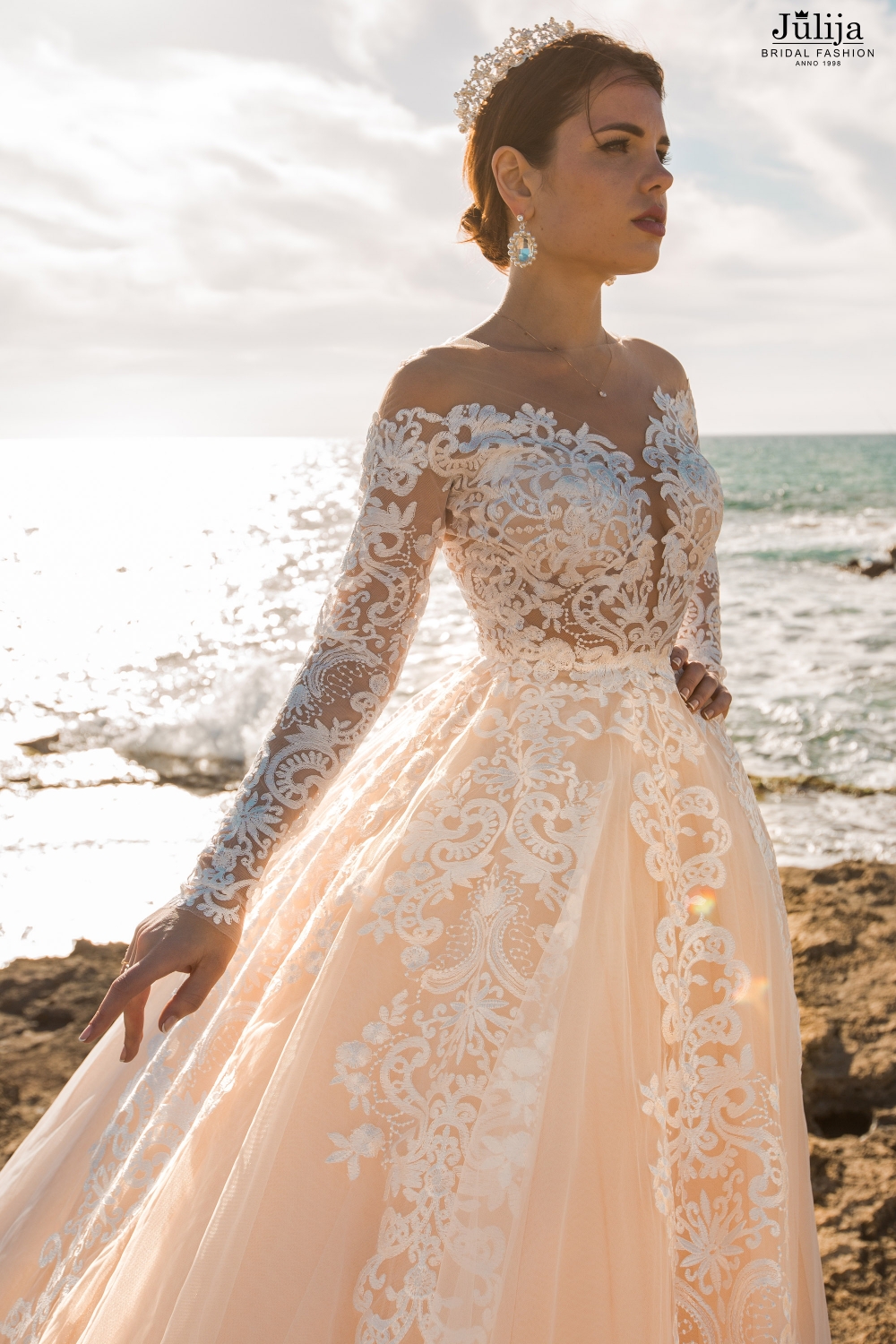 Эксклюзивные Свадебные платья оптом из Европы от производителя.